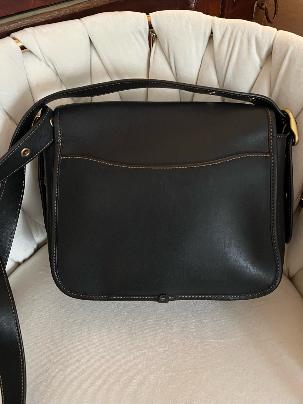 Coach Rambler's Legacy Bag in black glovetanned leather with brass hardware - Picture 4 of 9